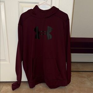 Under Armour Men's Burgundy Hoodie